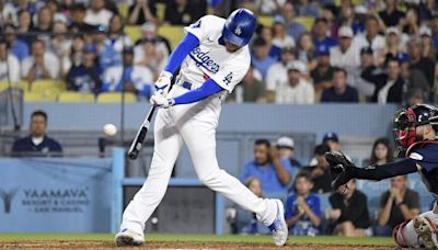 Freddie Freeman hits grand slam in 8th inning to lift Dodgers to 4-1 win over Red Sox