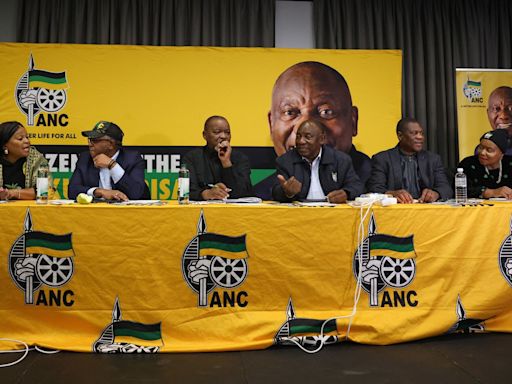 ANC Invokes Mandela as South Africa Rivals Weigh Unity Cabinet