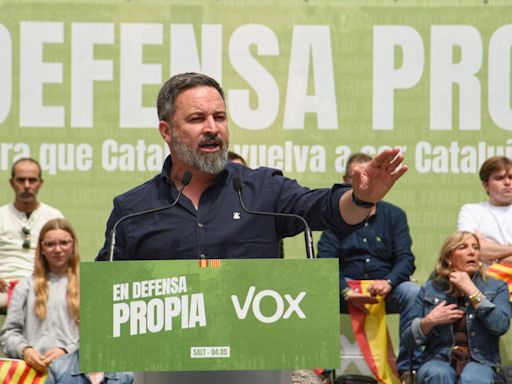 España | La defensa del líder de Vox, Santiago Abascal, a Milei: “Pedro Sánchez no es el rey”