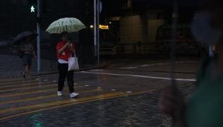 暴雨｜天文台發預警 料珠江口以西強雷雨區未來兩三小時影響本港