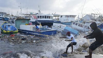 Jamaica se prepara para a chegada do furacão Beryl