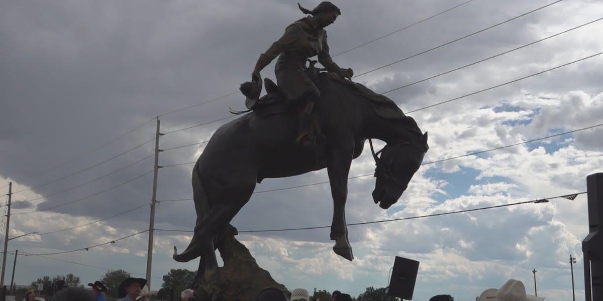 “How ‘Bout Them Cowgirls” Bronze unveiled at Frontier Park