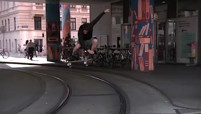 Bobby de Keyzer Absolutely Delivers in 'Vienna For 5 Days 2 Days Ago' by Ben Chadroune