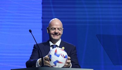 Infantino, tras el fallecimiento de Menotti: "Su filosofía de juego será su legado"