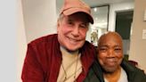 Milton Nascimento lança música com Paul Simon cantando em português; ouça