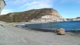 La increíble playa de Almería incrustada entre dunas fosilizadas que está en un parque natural