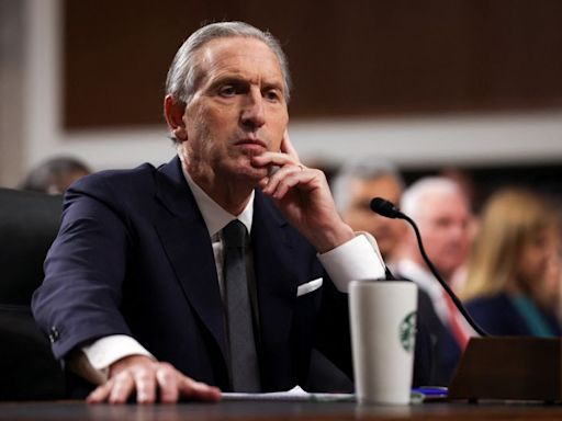 Starbucks' ex-CEO Schultz opposes potential settlement with Elliott, FT reports