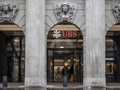 UBS Moves Into Debt Swap Market Pioneered by Credit Suisse