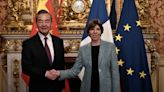China Urges France to Help on Tech Amid ‘Adverse Currents’