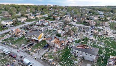 Nebraska tornado leaves 10,000 without power as homes struck by gust of wind