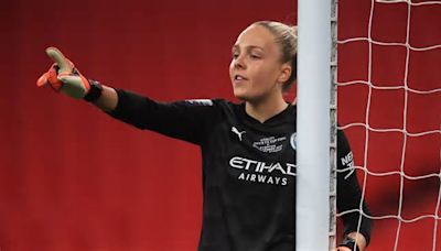 Ellie Roebuck to leave Man City and make European transfer amid bid to return to England set-up