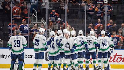 Boeser, Lindholm score 2 each as Canucks beat Oilers 4-3 to take 2-1 lead in West playoff series