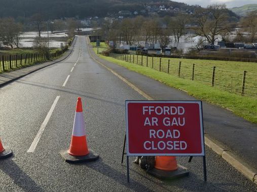 Road signs: Line between English and Welsh could make drivers 'less confused'