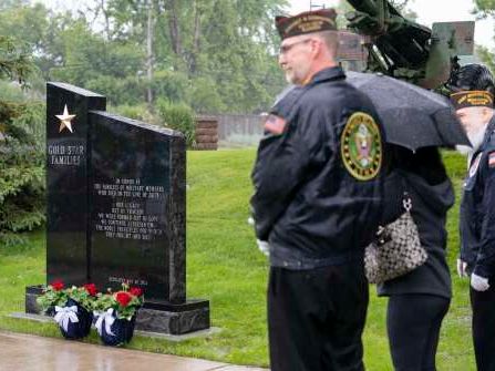 ‘They also sacrificed so much’: Streamwood honors Gold Star families with new monument