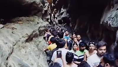 Netizens get furious as Dehradun’s Robber’s Cave gets jam-packed with tourists, ‘All thanks to Instagram vloggers’ | Today News