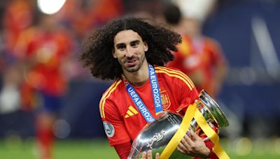 Cucurella, uno de los grandes animadores de la fiesta de la Roja