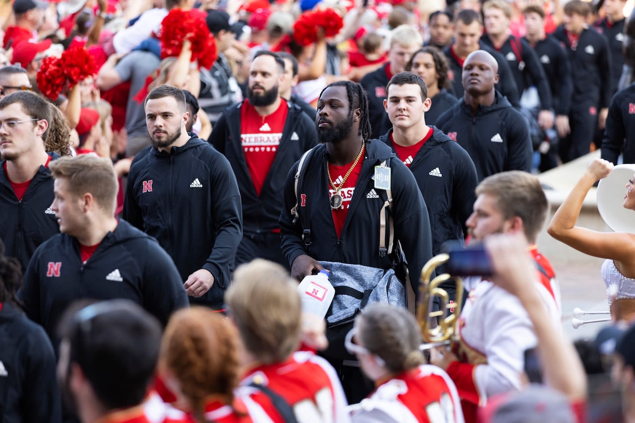 Michigan State adds defensive lineman from Big Ten school