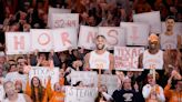 Tennessee fans show Jay Bilas, Joe Milton they know how to jeer, cheer on 'College GameDay'