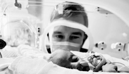 Simon Thomas thanks NHS after baby born prematurely