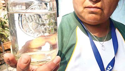 Ya reciben agua sin olor en la Benito Juárez; rechazan usarla