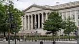 US Debt-Sale Plan Seen Benefiting From Fed That ‘Stops Hurting’