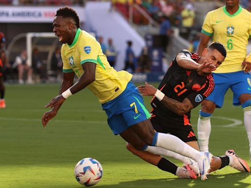 La actitud de Vinicius ante su ausencia en el decisivo Brasil-Uruguay