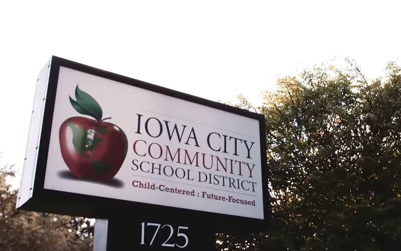 Iowa City school board accepting applications to fill vacancy