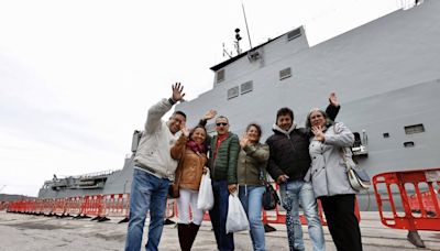 Gijón despide a la Armada con un hasta luego: 'Esperamos que vuelvan pronto'