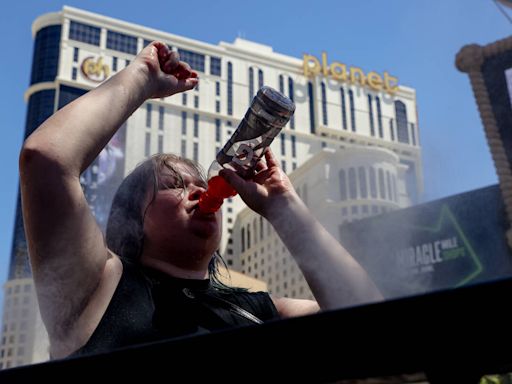 Las Vegas sets 119 record with more than an hour of prime heat to go