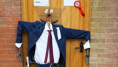 PM is figure of fun in scarecrow festival and depicted made of tools