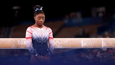 Simone Biles twisties: What we know about the gymnast and her 2021 setback