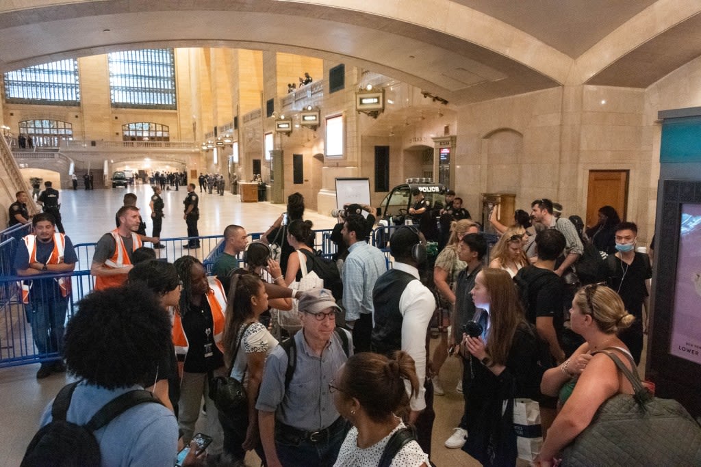 Grand Central Terminal’s main concourse closed due to pro-Palestinian protest