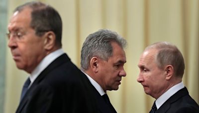 Russian elites scramble for power in Putin's 'last' Cabinet