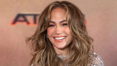 JLo cumple 55 años: la actriz latina mejor paga del mundo, la pelea con Mariah Carey y sus vaivenes con Ben Affleck