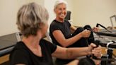 Treino intenso de musculação ajuda a preservar força em idosos
