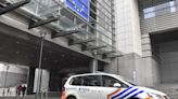La policía registra las oficinas de un asistente del Parlamento Europeo vinculado con la extrema derecha y sospechoso de difundir propaganda rusa