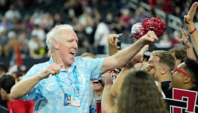 Social media reacts to news of Bill Walton's passing: 'One of a kind. Rest in peace'