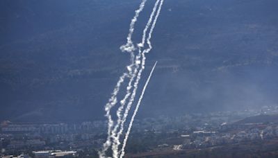 Un israelí herido grave en el norte de Israel tras un ataque de 20 cohetes desde el sur de Líbano