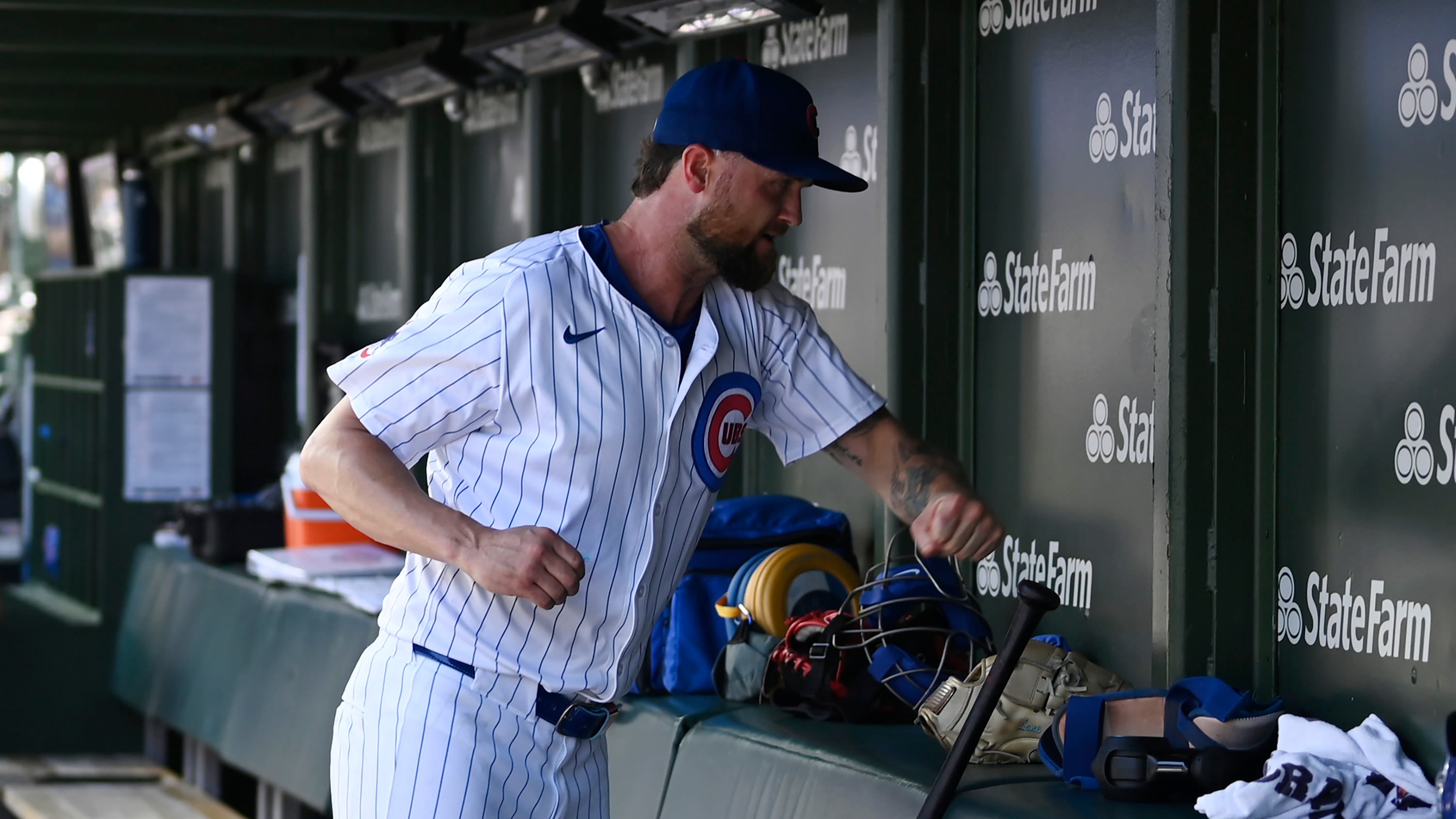 Cubs pitcher breaks hand punching dugout wall after rough outing