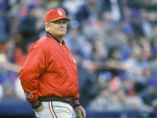 Whitey Herzog, Hall of Fame manager who led Cardinals to 1982 World Series title, dies at 92