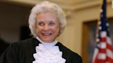 Muere a los 93 años la jueza Sandra Day O'Connor, la primera mujer en ocupar un puesto en la Corte Suprema de EE.UU.