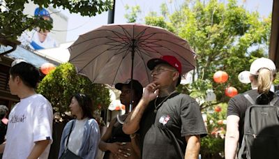 Temperaturas récord abrasan el oeste de EEUU mientras residentes enfrentan calor extremo - La Tercera