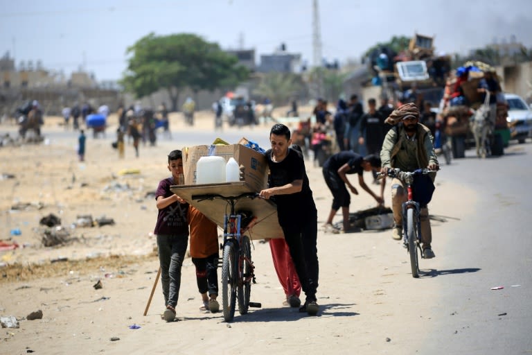 Israel pummels Gaza as troops push into central Rafah