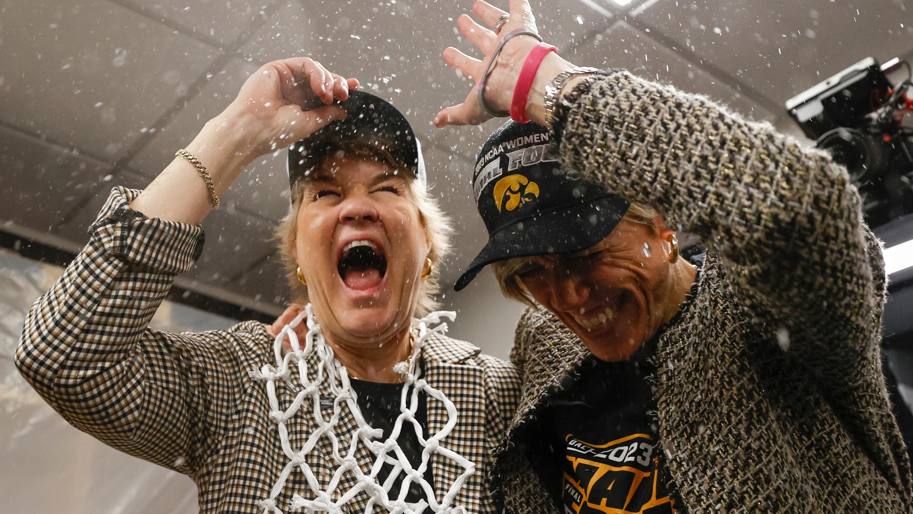 Iowa women's basketball head coach Lisa Bluder announces retirement, Jan Jensen takes over