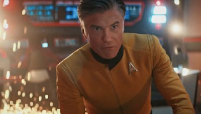 Star Trek’s Jonathan Frakes Explained How The Shows Use Fire And Sparks On The Bridge Sets Without Burning...