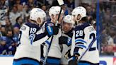 Neiderreiter, Barron score in 2nd, Jets beat Lightning 3-2