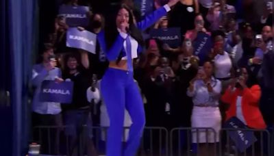 Megan Thee Stallion Performs At Kamala Harris' Atlanta Rally| Videos