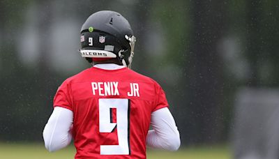 Michael Penix to split backup QB reps with Taylor Heinicke in camp