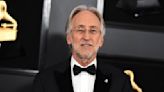 El exdirector de los Grammy Neil Portnow es acusado de violación en una nueva demanda