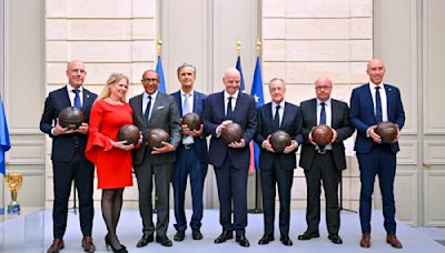 FIFA festejó 120 aniversario con homenaje a "grupo de soñadores" que fundó la organización